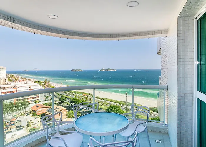 Flat Com Servico E Lazer Com Vista Para O Mar Da Barra Da Tijuca